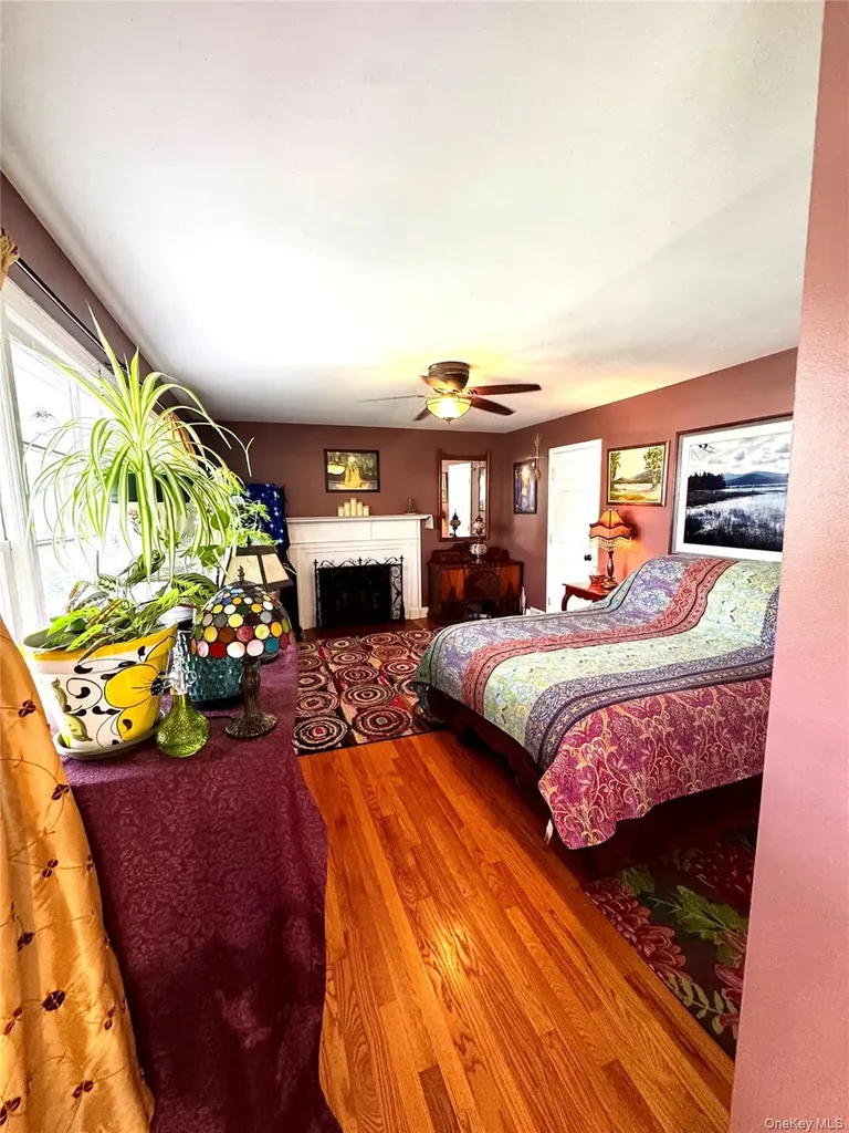 16 Beechwood Terrace Poughkeepsie NY 12601