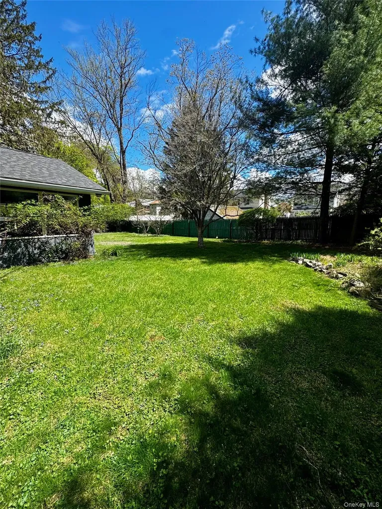 16 Beechwood Terrace Poughkeepsie NY 12601