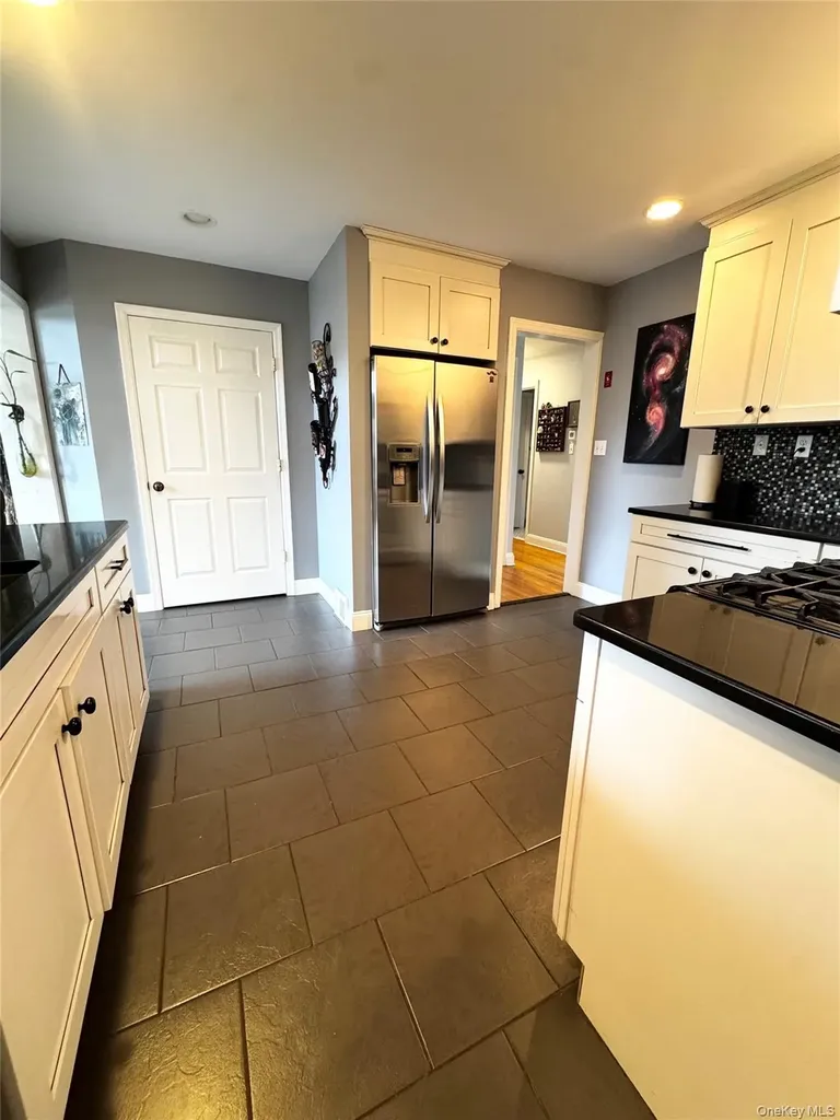 16 Beechwood Terrace Poughkeepsie NY 12601