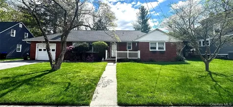 16 Beechwood Terrace Poughkeepsie NY 12601