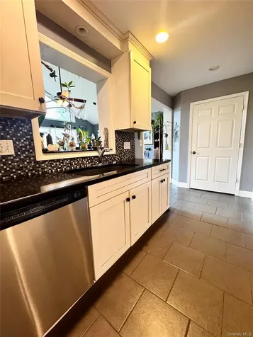 16 Beechwood Terrace Poughkeepsie NY 12601