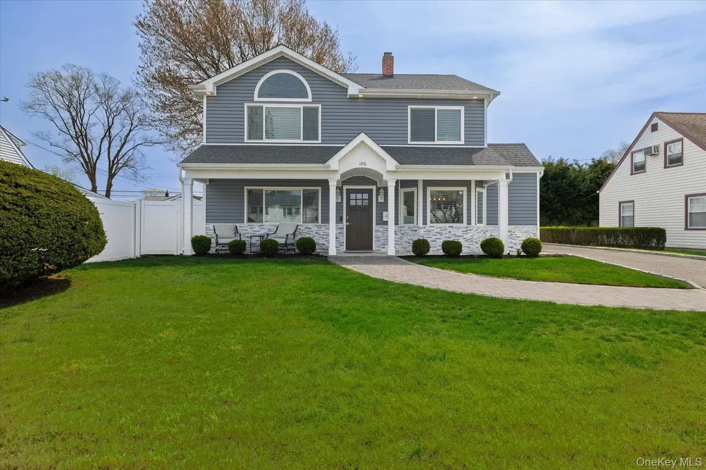 106 Hickory Lane Levittown NY 11756