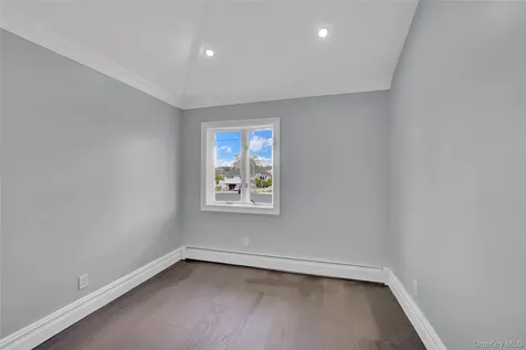 1716 White Street North Bellmore NY 11710