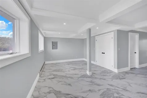 1716 White Street North Bellmore NY 11710