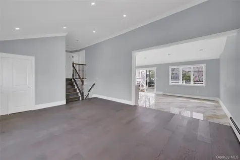1716 White Street North Bellmore NY 11710