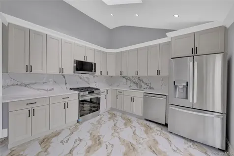 1716 White Street North Bellmore NY 11710