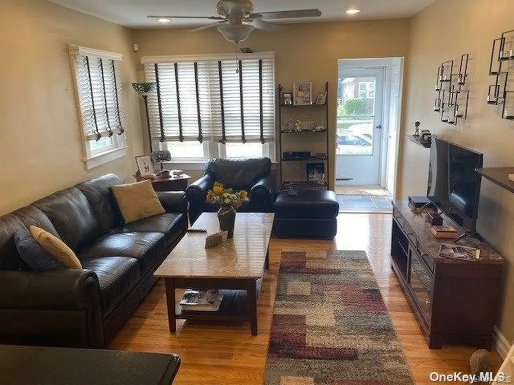 5 Crab Avenue Lynbrook NY 11563