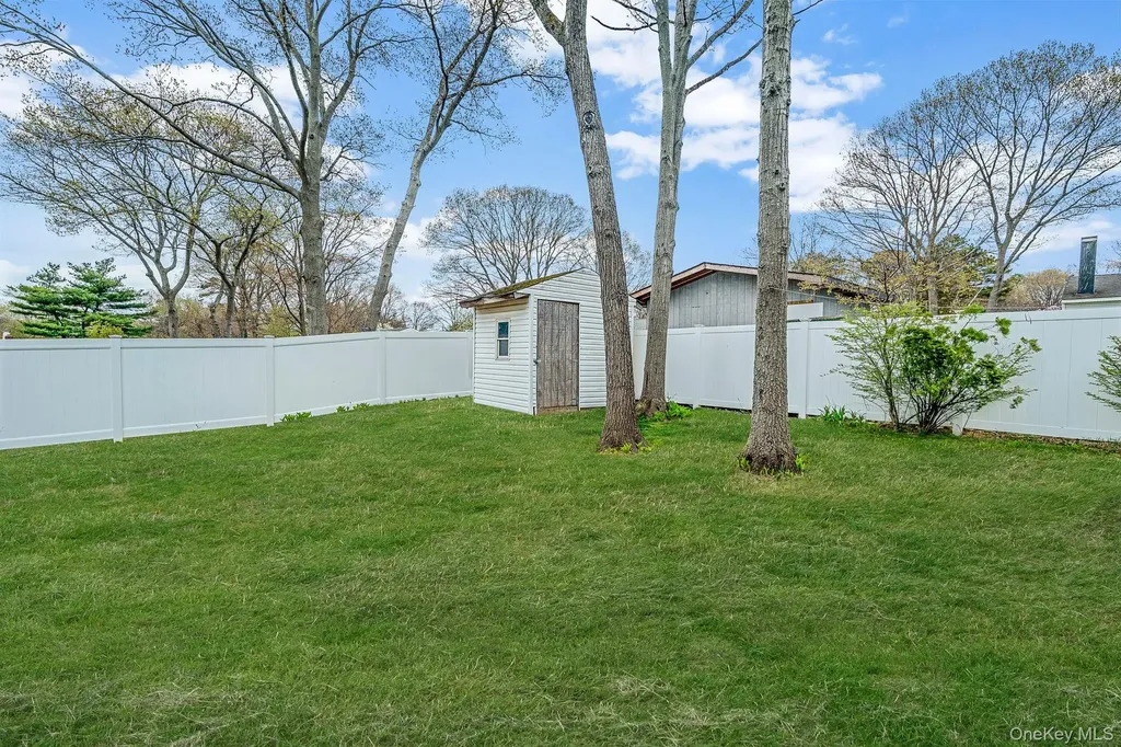 2679 Heather Avenue Medford NY 11763