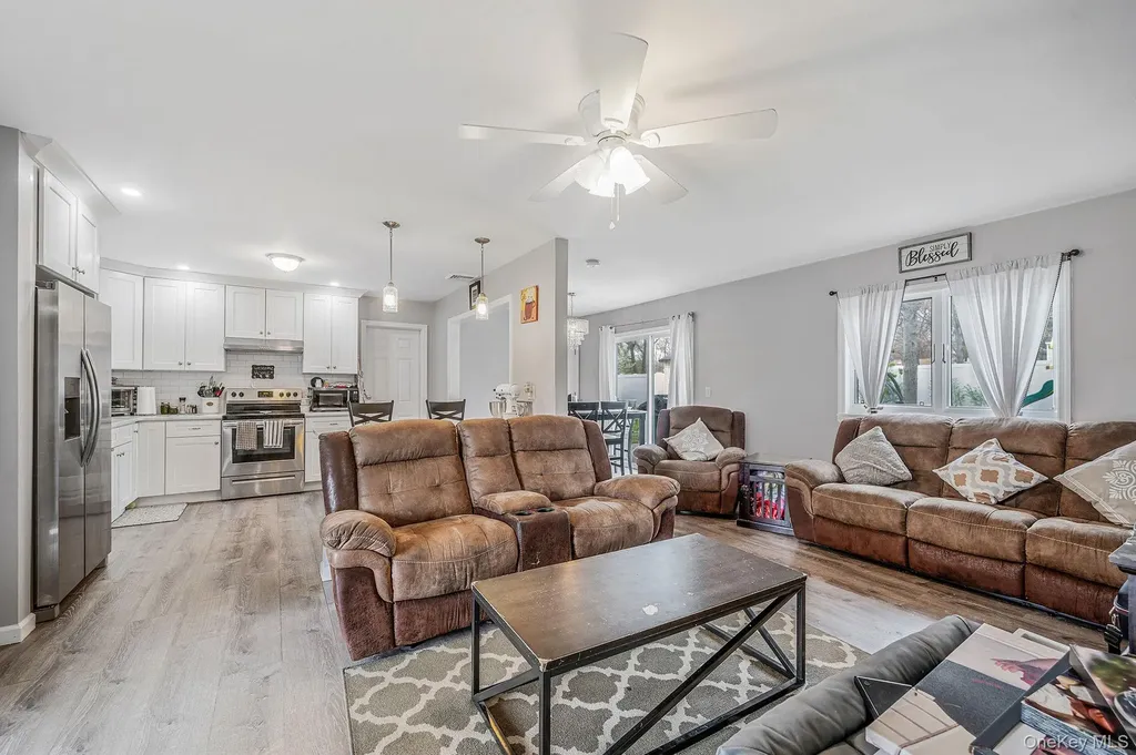 2679 Heather Avenue Medford NY 11763