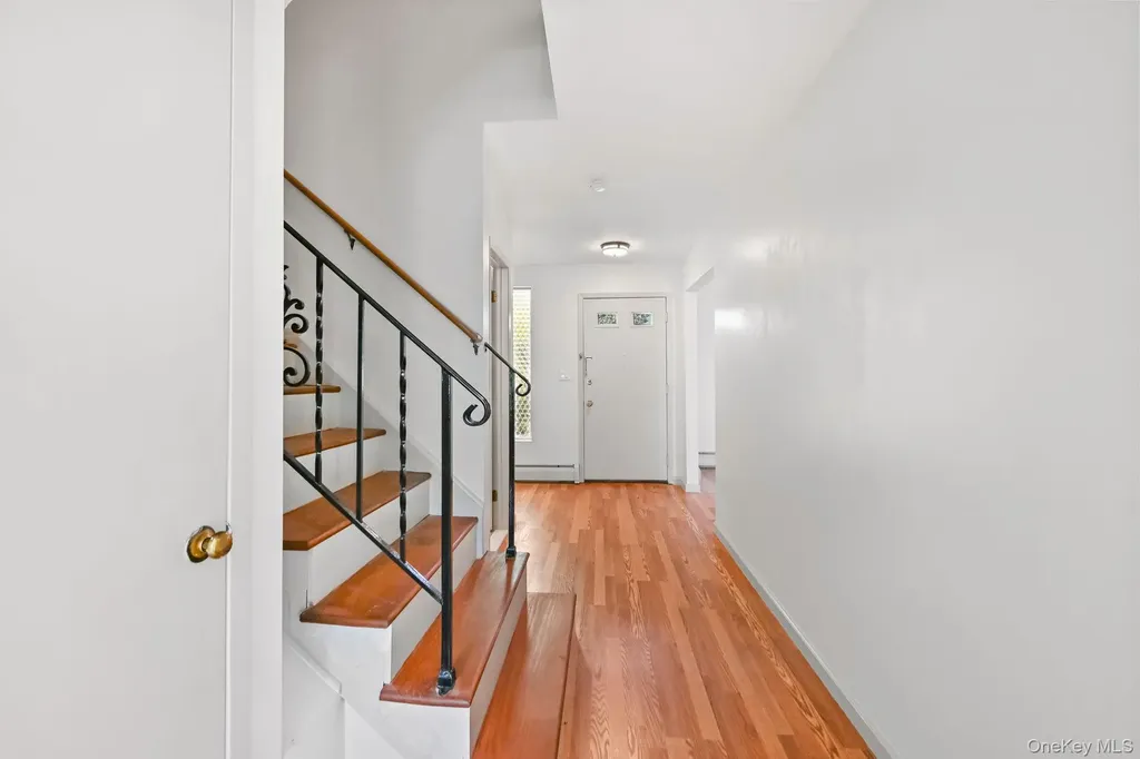 105 Coachlight Square Montrose NY 10548