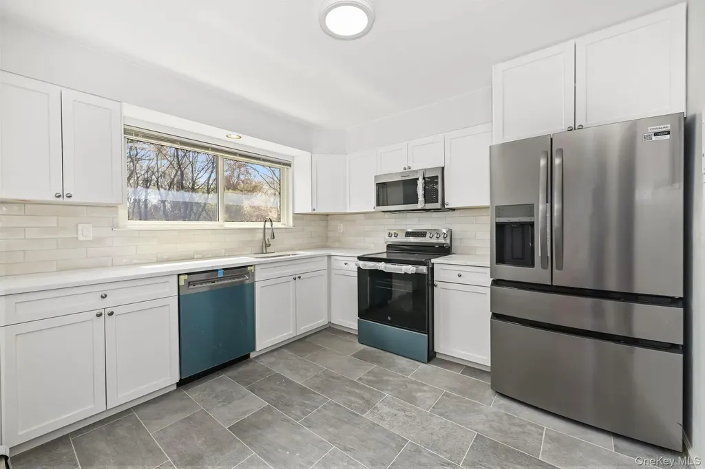 105 Coachlight Square Montrose NY 10548