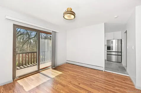 105 Coachlight Square Montrose NY 10548