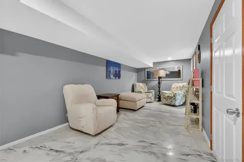 94 Gretna Road Pleasant Valley NY 12569