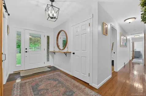 94 Gretna Road Pleasant Valley NY 12569