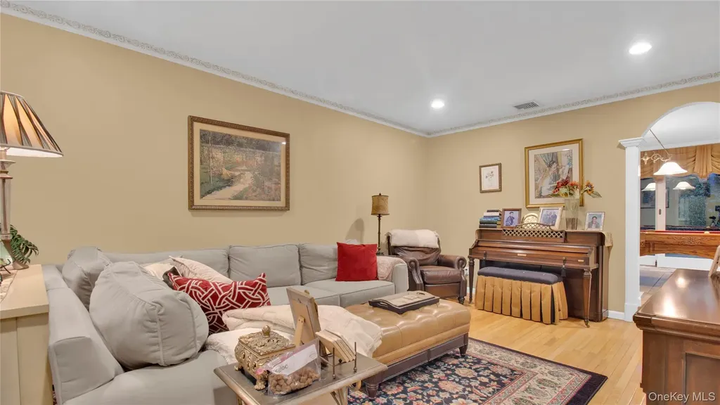 2026 Bliss Place Merrick NY 11566