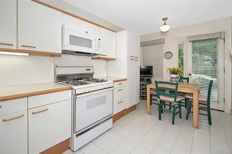 3 Ingleside Lane White Plains NY 10605