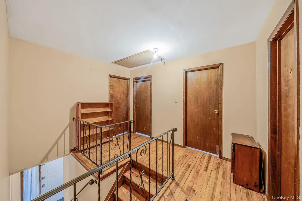 72 W Dennis Lane Coram NY 11727