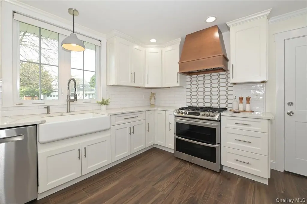 88 Webster Street Westbury NY 11590