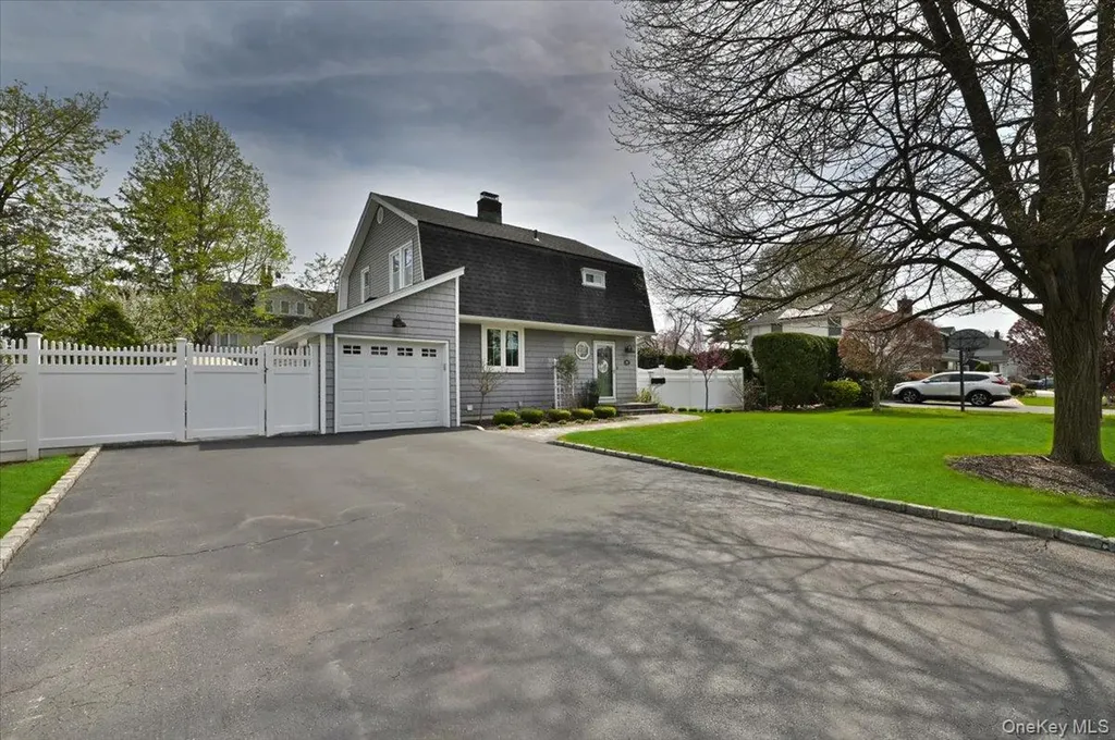 88 Webster Street Westbury NY 11590