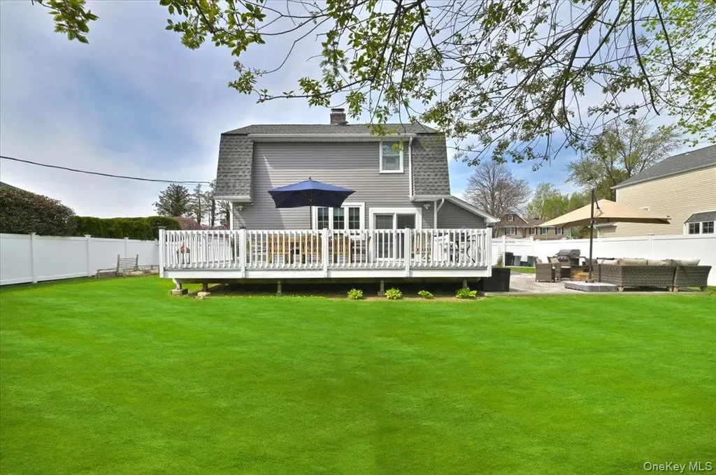 88 Webster Street Westbury NY 11590