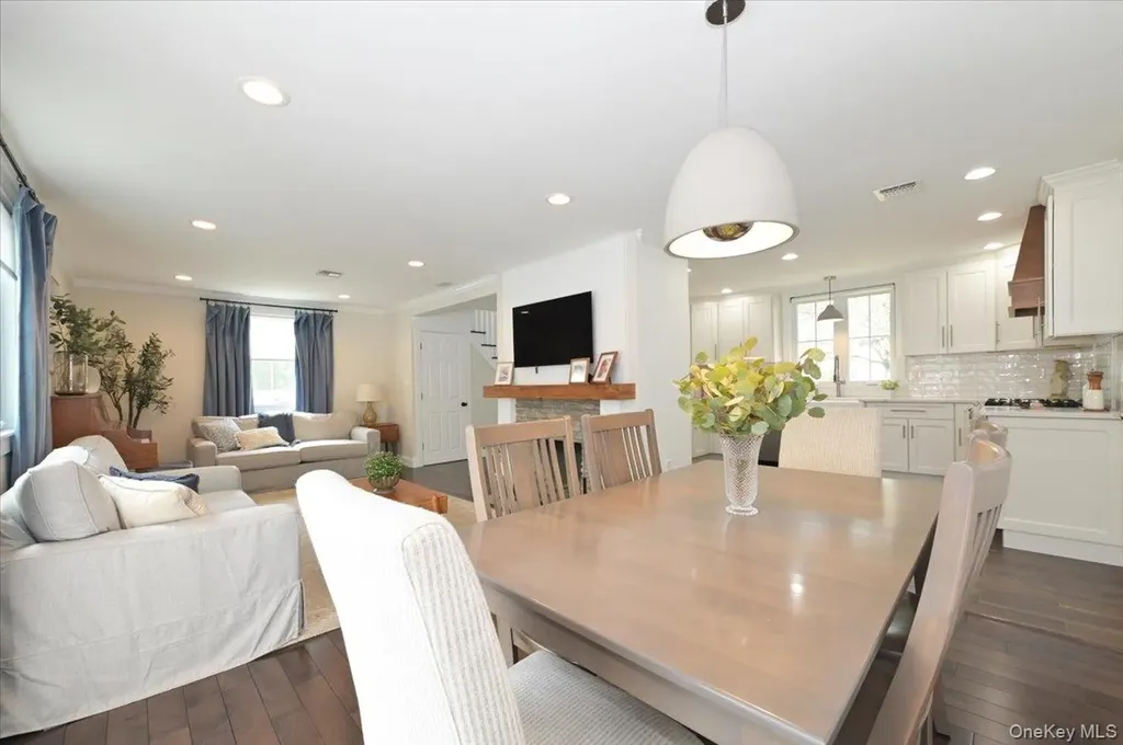 88 Webster Street Westbury NY 11590