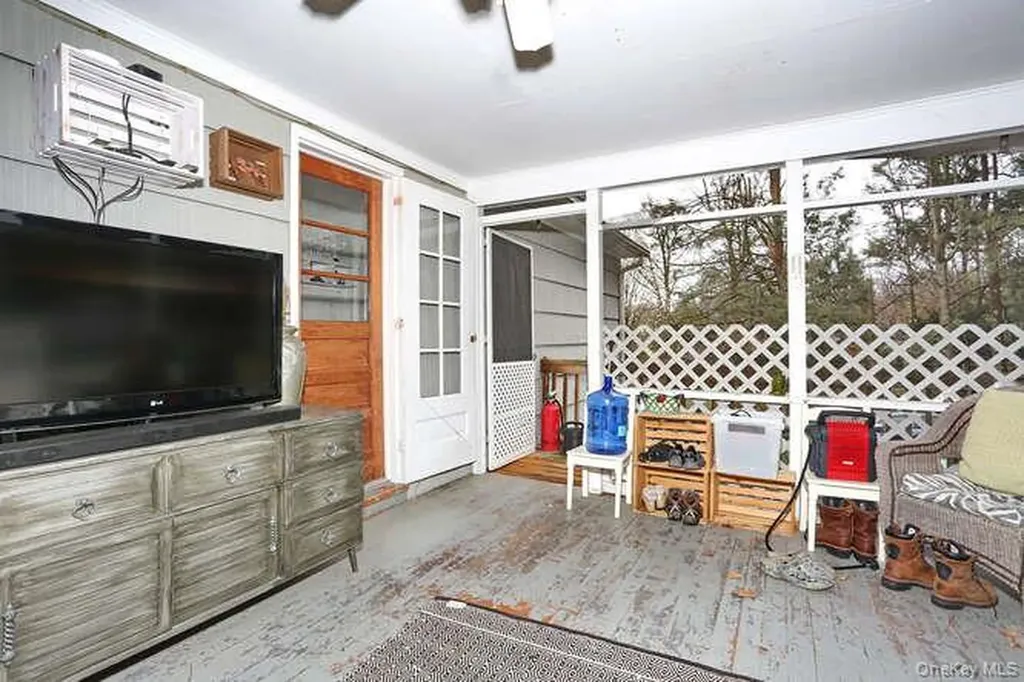 161 Mcnamara Road Spring Valley NY 10977