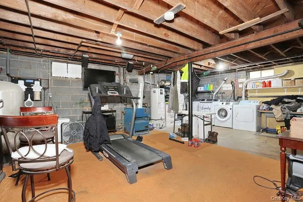 161 Mcnamara Road Spring Valley NY 10977