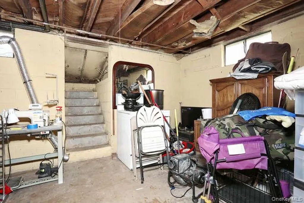 161 Mcnamara Road Spring Valley NY 10977