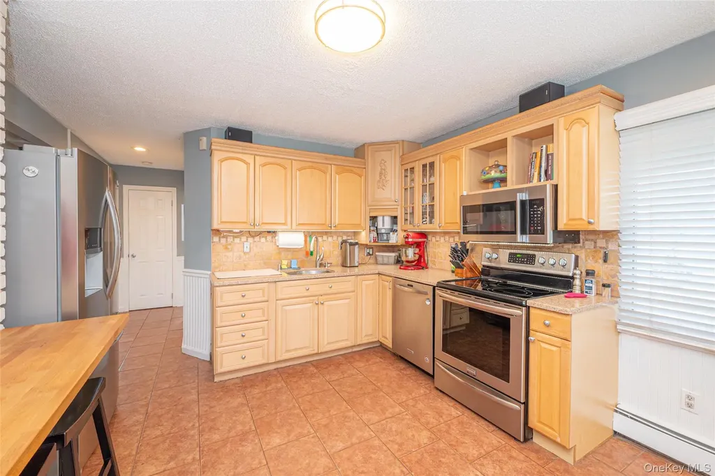 59 Orchid Road Levittown NY 11756