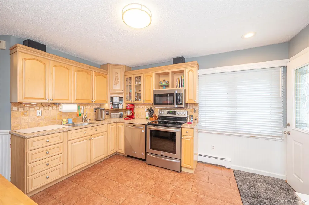 59 Orchid Road Levittown NY 11756