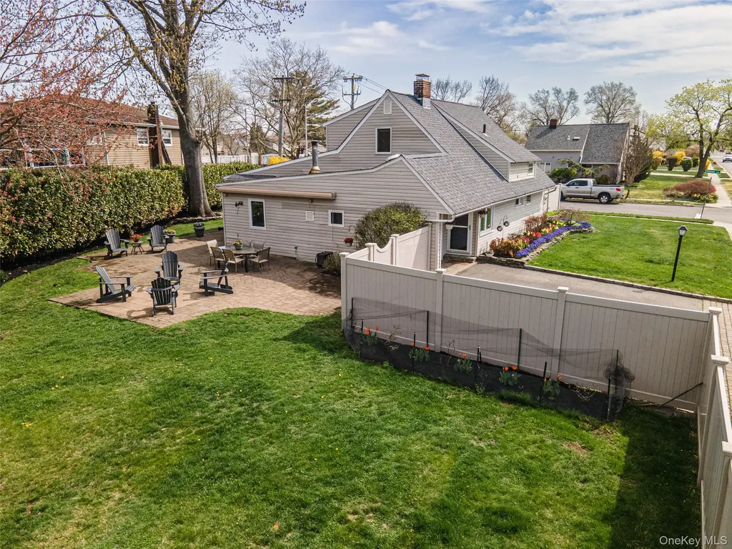 59 Orchid Road Levittown NY 11756