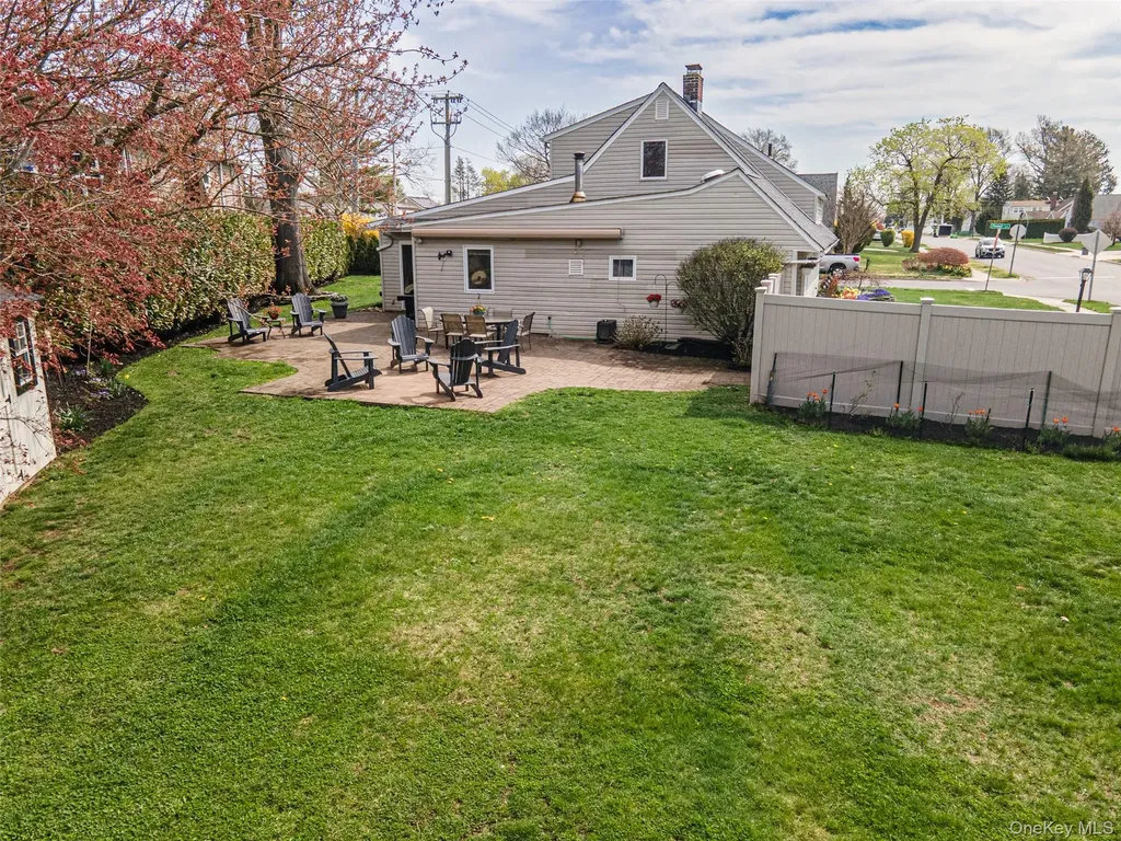 59 Orchid Road Levittown NY 11756