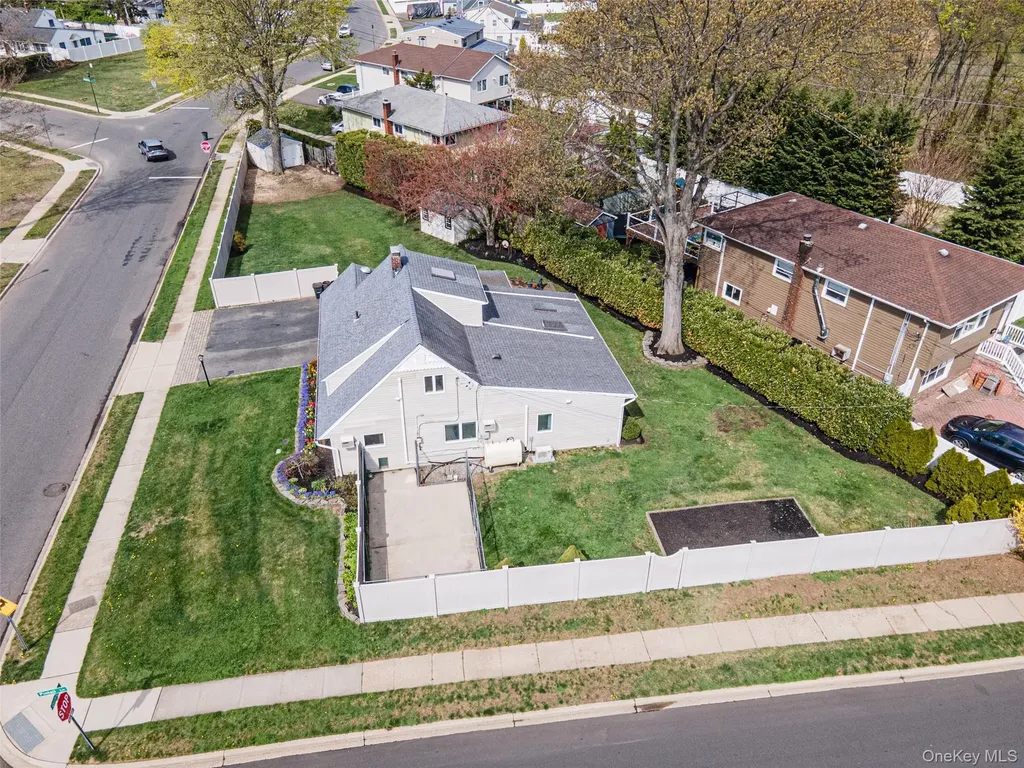 59 Orchid Road Levittown NY 11756