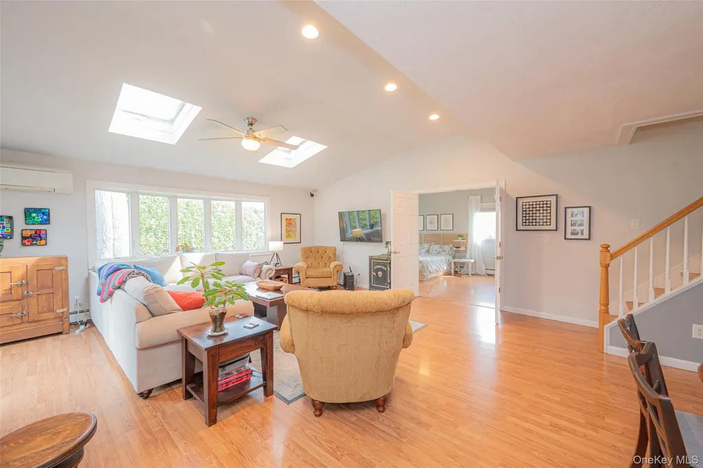 59 Orchid Road Levittown NY 11756