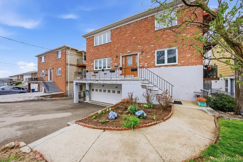 185 Bennett Avenue Yonkers NY 10701