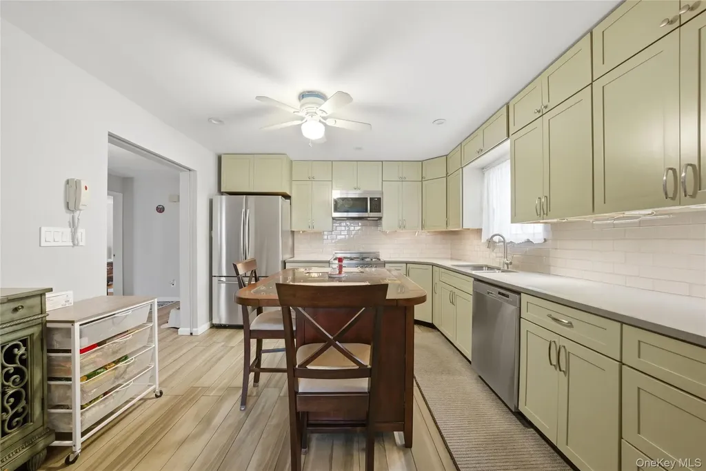 185 Bennett Avenue Yonkers NY 10701