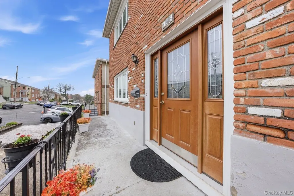 185 Bennett Avenue Yonkers NY 10701