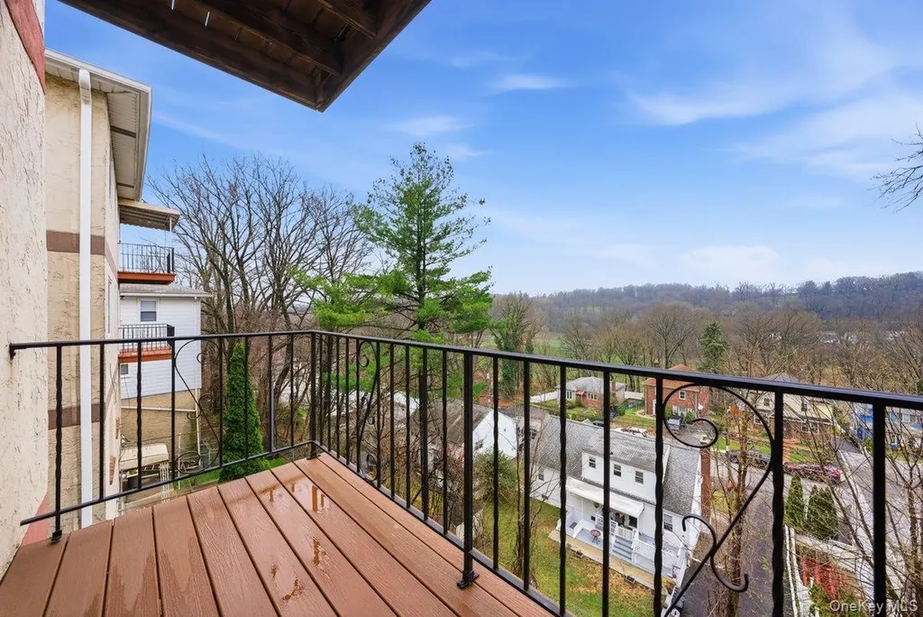 185 Bennett Avenue Yonkers NY 10701