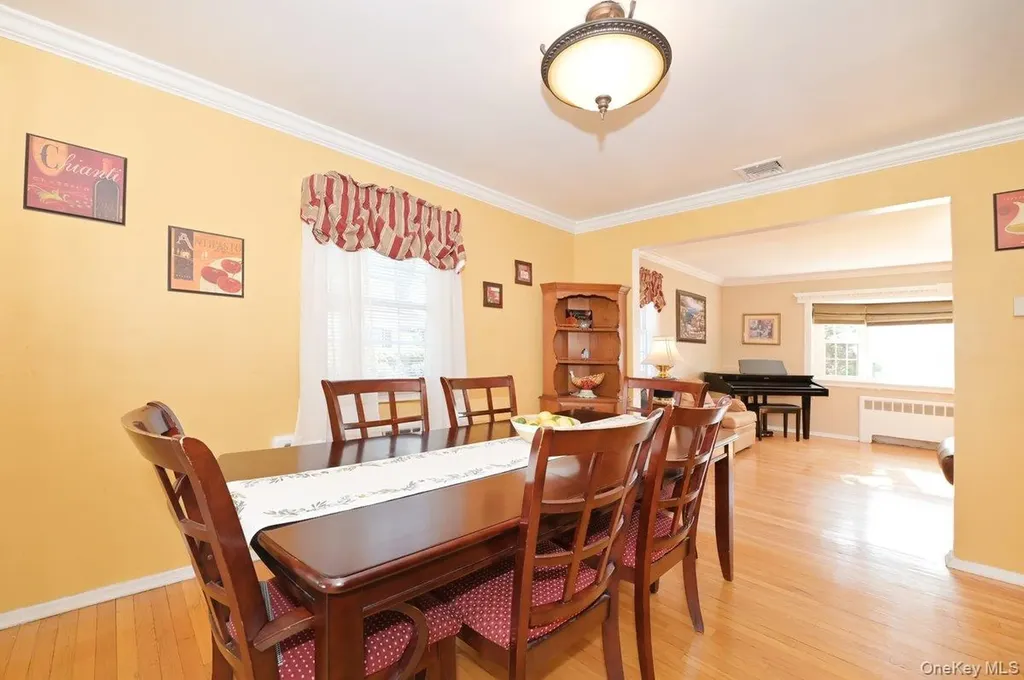 295 New Hyde Park Road Garden City NY 11530