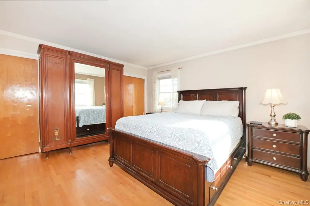 295 New Hyde Park Road Garden City NY 11530