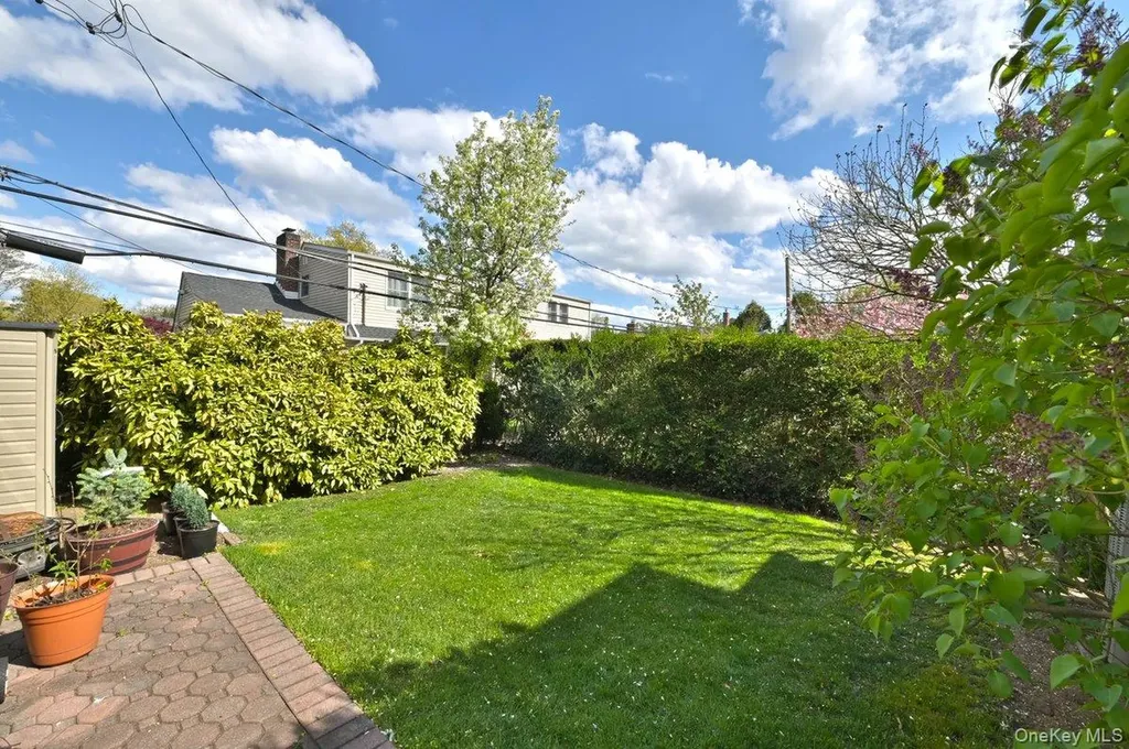 295 New Hyde Park Road Garden City NY 11530