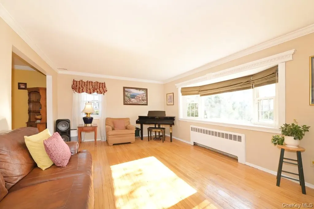 295 New Hyde Park Road Garden City NY 11530