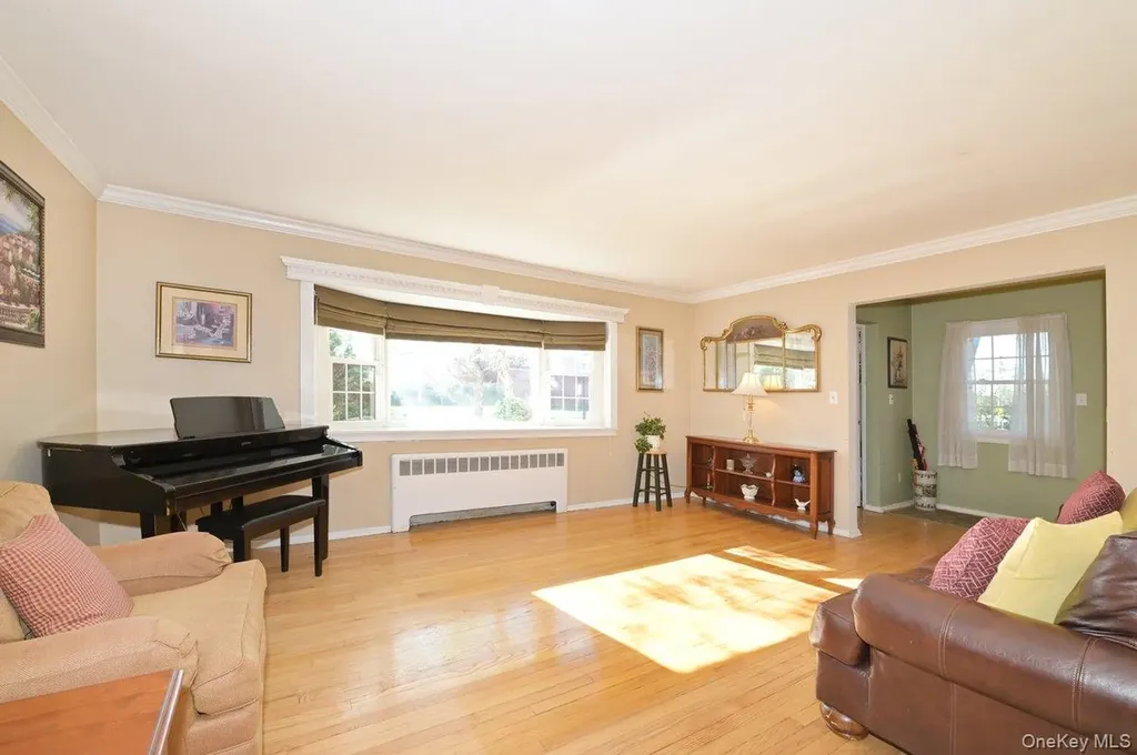 295 New Hyde Park Road Garden City NY 11530