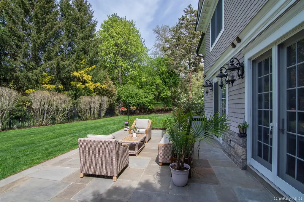 7 Roland Road Irvington NY 10533