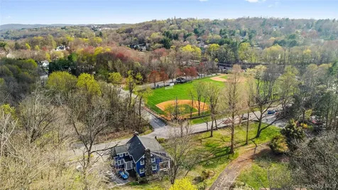 75 Chappaqua Road Briarcliff Manor NY 10510