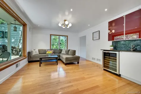 56 Westminster Road Scarsdale NY 10583