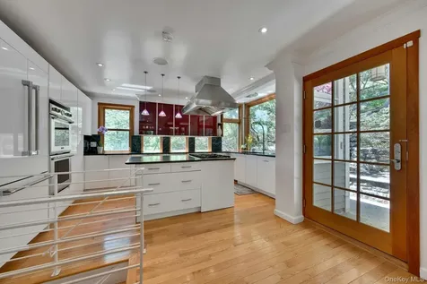 56 Westminster Road Scarsdale NY 10583