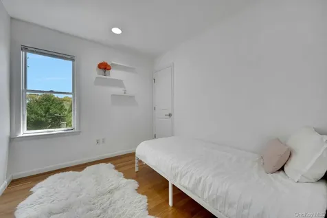 56 Westminster Road Scarsdale NY 10583