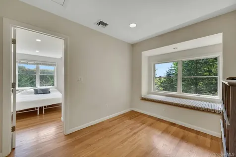 56 Westminster Road Scarsdale NY 10583