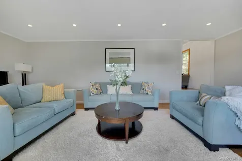 56 Westminster Road Scarsdale NY 10583